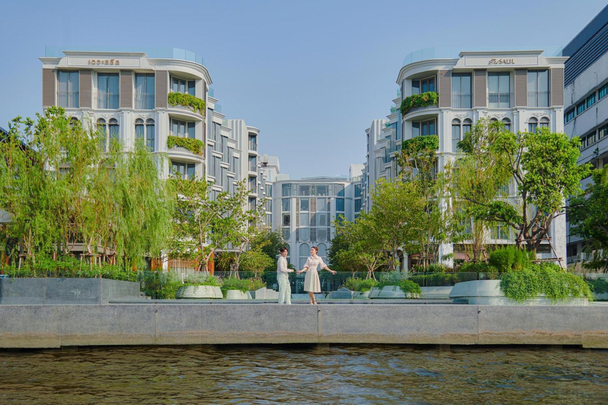 The Salil Hotel Riverside Бангкок Екстер'єр фото The River