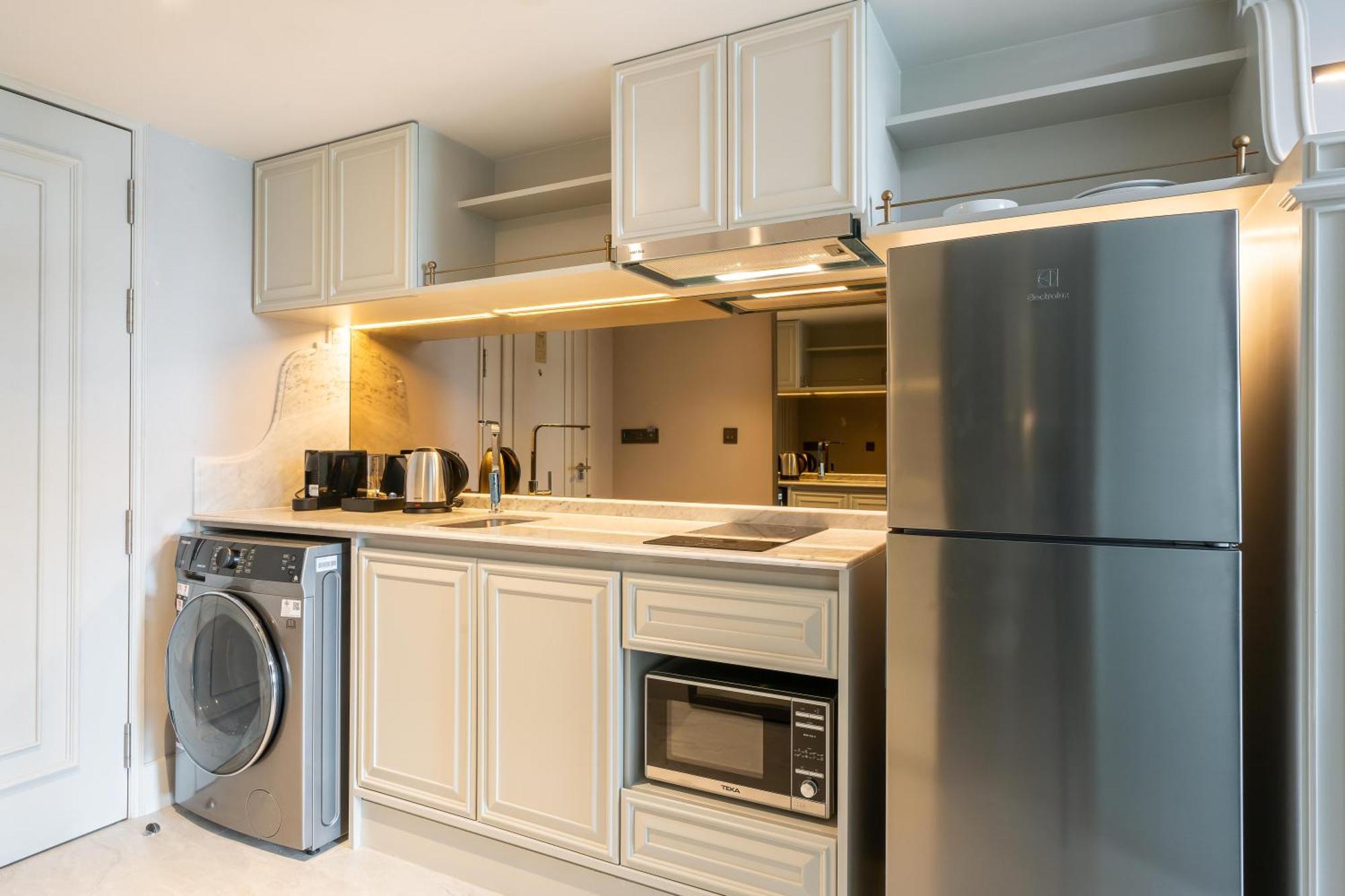 The Salil Hotel Riverside Бангкок Екстер'єр фото A modern kitchen